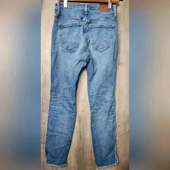Madewell 10" High-Rise Skinny Jeans Cutout Tulip Raw Frayed Hem Edition 27 - Picture 8 of 12